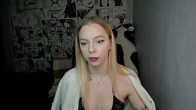 Snapshot of Martha_Cameron chatting on December 11, 2024, 2:30 am Martha Cameron online show from December 11, 2024, 2:30 am