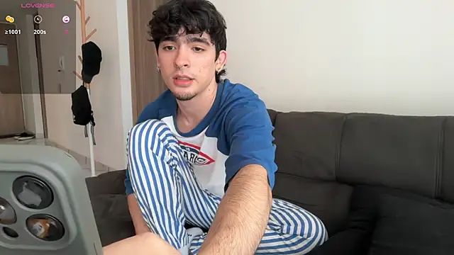 Snapshot of zenn_rush1 chatting on September 25, 2025, 12:53 pm zenn rush1 online show from September 25, 2025, 12:53 pm