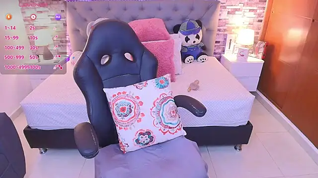 italy   boobs online show from November 14, 2025, 10:58 am