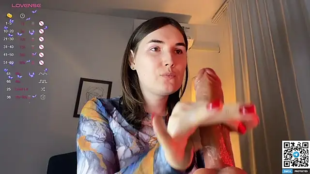 Maria Bowie online show from February 19, 2025, 5:27 pm