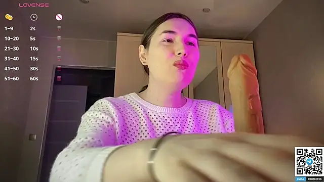 Maria Bowie online show from April 10, 2026, 8:08 am