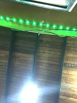 isacalejandroo online show from December 29, 2024, 3:33 am