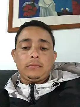 isacalejandroo online show from January 26, 2025, 2:03 am