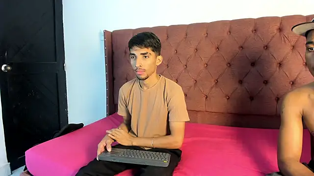 boys yourparty online show from September 18, 2025, 1:13 pm