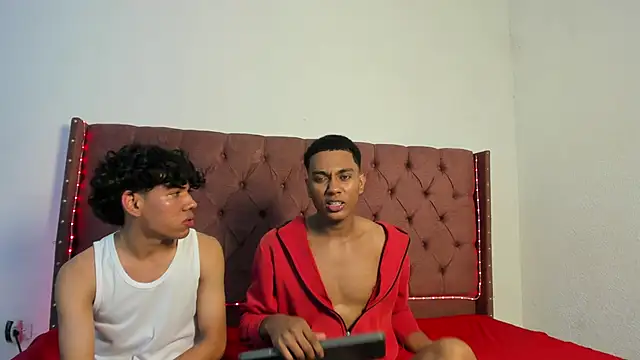 boys yourparty online show from January 13, 2026, 1:11 am