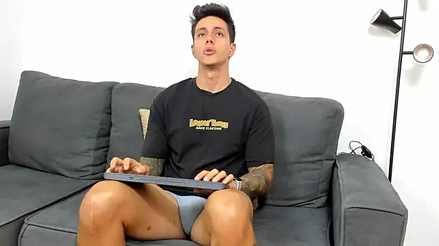 JeanBroc online show from September 14, 2025, 8:52 pm