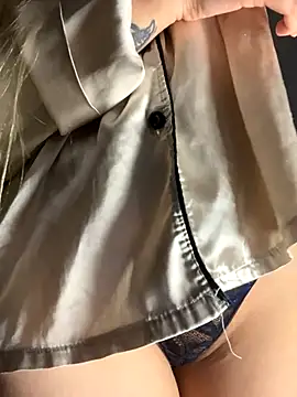 PEACHY439 online show from November 28, 2025, 4:26 am