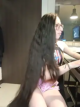 Snapshot of milena_23x chatting on January 18, 2025, 5:31 am milena 23x online show from January 18, 2025, 5:31 am