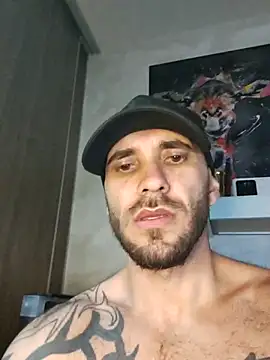 DAVID FERRAZ online show from April 9, 2026, 5:29 am