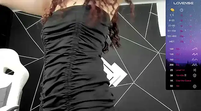 Snapshot of noahlafforet chatting on December 14, 2024, 6:35 am noahlafforet online show from December 14, 2024, 6:35 am