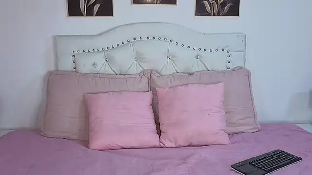 AnneGagner online show from September 14, 2025, 6:51 pm