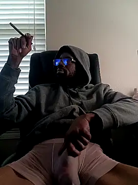 Snapshot of Txdarkmeat74 chatting on December 5, 2025, 2:14 pm Txdarkmeat74 online show from December 5, 2025, 2:14 pm