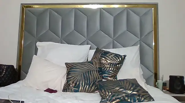 PuddingHotPot online show from March 4, 2025, 10:27 pm