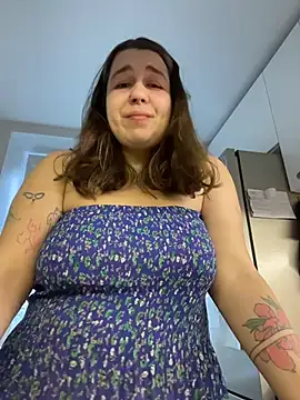 SuzieMurray online show from November 9, 2025, 7:28 am