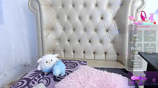 AlexaFoxy18 online show from March 5, 2025, 4:56 am