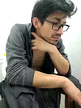 Snapshot of charlesss19 chatting on February 26, 2025, 11:09 am charlesss19 online show from February 26, 2025, 11:09 am