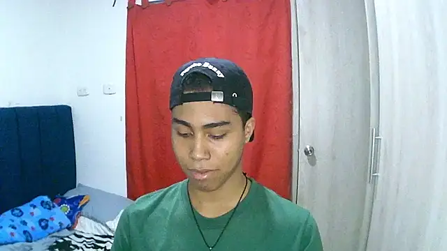 sexy diamante  online show from January 10, 2026, 11:31 pm