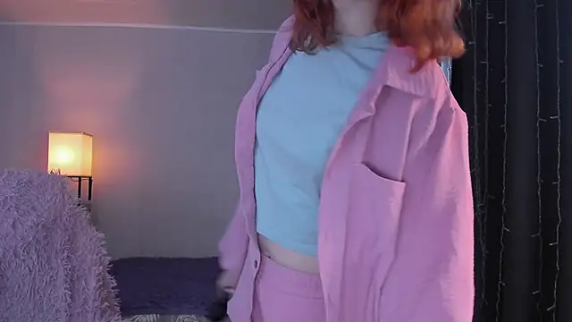 ReddHotPipper online show from January 14, 2026, 3:23 am