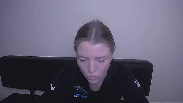 Snapshot of MissOliviaa_ chatting on December 3, 2024, 5:55 pm MissOliviaa  online show from December 3, 2024, 5:55 pm