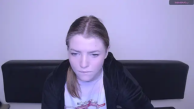 Snapshot of MissOliviaa_ chatting on December 16, 2024, 8:20 am MissOliviaa  online show from December 16, 2024, 8:20 am