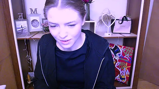 Snapshot of MissOliviaa_ chatting on December 24, 2024, 10:55 am MissOliviaa  online show from December 24, 2024, 10:55 am