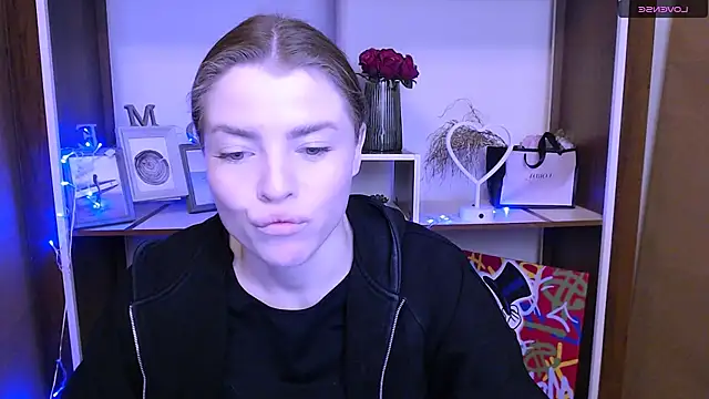 Snapshot of MissOliviaa_ chatting on January 13, 2025, 8:05 am MissOliviaa  online show from January 13, 2025, 8:05 am