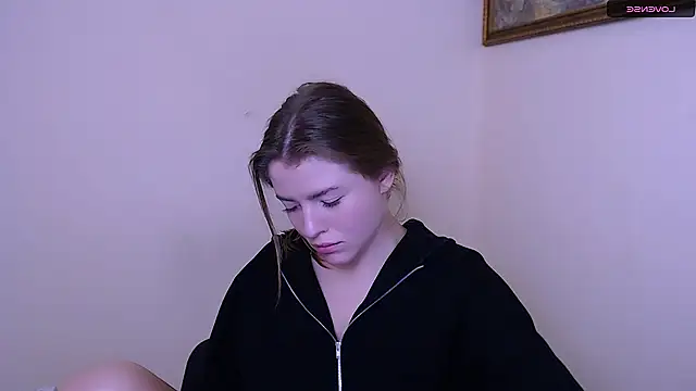 Snapshot of MissOliviaa_ chatting on January 18, 2025, 10:39 am MissOliviaa  online show from January 18, 2025, 10:39 am