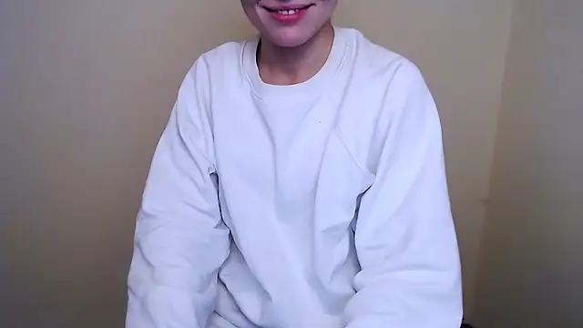 Snapshot of MissOliviaa_ chatting on January 23, 2025, 11:48 am MissOliviaa  online show from January 23, 2025, 11:48 am