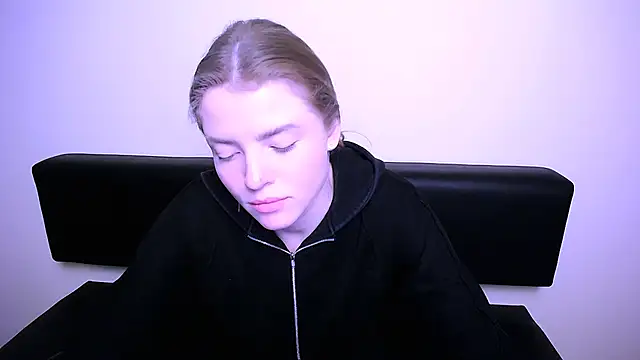 Snapshot of MissOliviaa_ chatting on January 31, 2025, 2:49 pm MissOliviaa  online show from January 31, 2025, 2:49 pm