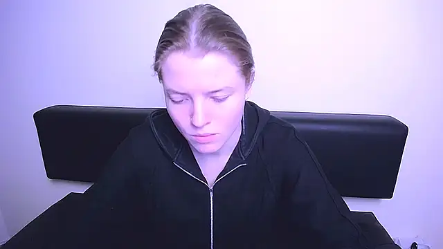 Snapshot of MissOliviaa_ chatting on February 4, 2025, 1:48 pm MissOliviaa  online show from February 4, 2025, 1:48 pm