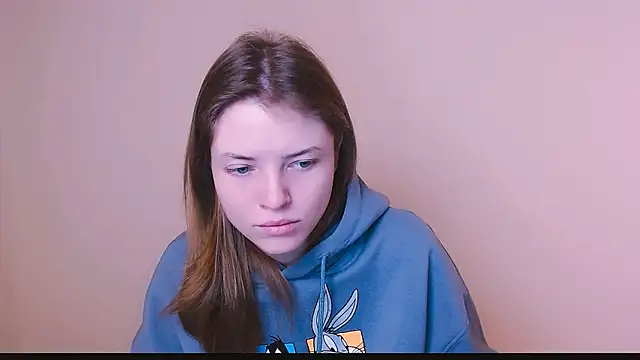 Snapshot of MissOliviaa_ chatting on February 7, 2025, 9:26 am MissOliviaa  online show from February 7, 2025, 9:26 am