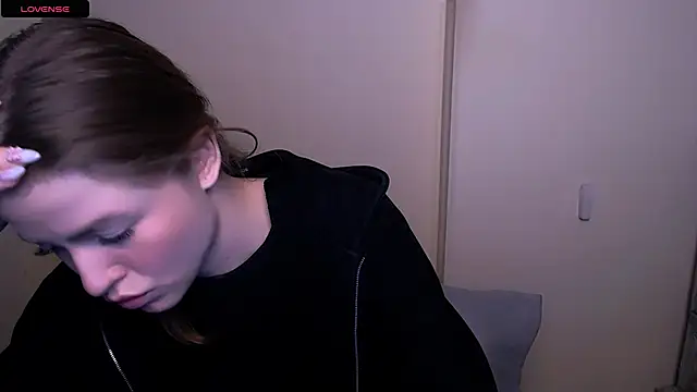 Snapshot of MissOliviaa_ chatting on February 22, 2025, 12:08 pm MissOliviaa  online show from February 22, 2025, 12:08 pm