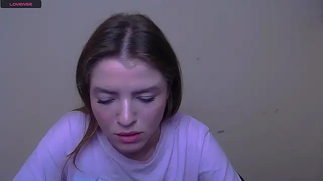 Snapshot of MissOliviaa_ chatting on February 27, 2025, 11:41 am MissOliviaa  online show from February 27, 2025, 11:41 am