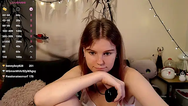 Moona xx online show from January 4, 2025, 2:35 am