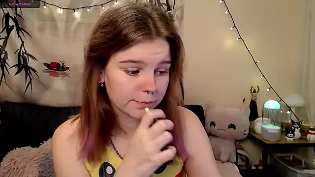 Moona xx online show from January 7, 2025, 8:31 pm