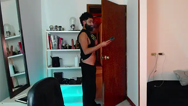 Snapshot of Drogamma chatting on March 18, 2025, 2:58 am Drogamma online show from March 18, 2025, 2:58 am