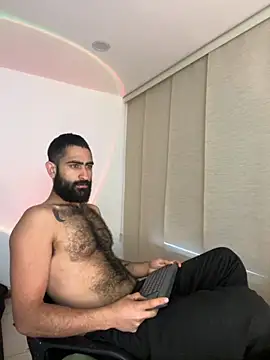 Snapshot of Drogamma chatting on September 12, 2025, 1:55 pm Drogamma online show from September 12, 2025, 1:55 pm