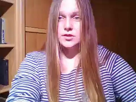 Evasapples online show from January 9, 2025, 10:09 pm