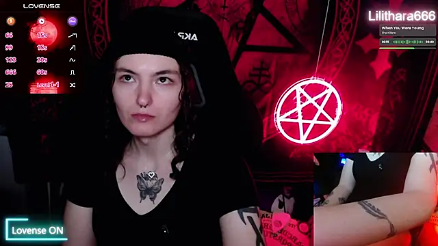 BrandiWRLD 999 online show from October 30, 2025, 7:47 pm