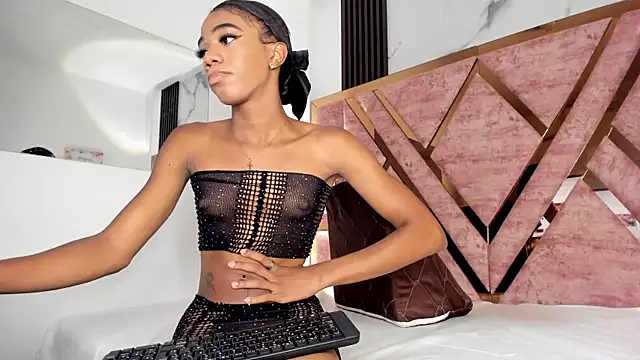 tifany bigdick online show from March 15, 2025, 6:32 pm