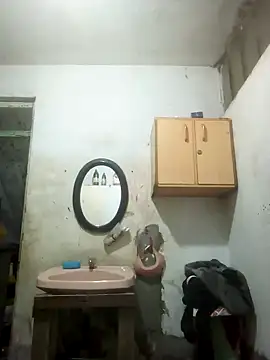 ardiente47 online show from October 28, 2025, 5:55 am