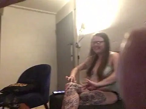 slutty guy12 online show from April 4, 2026, 3:05 am