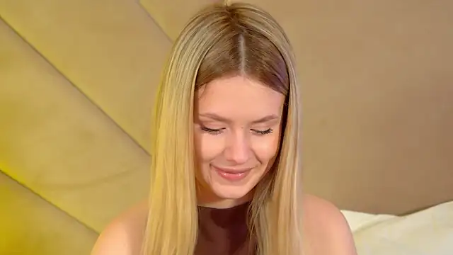 MilanaBalmain online show from January 13, 2026, 4:29 am