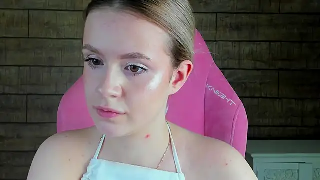 MilanaBalmain online show from March 2, 2026, 8:32 am