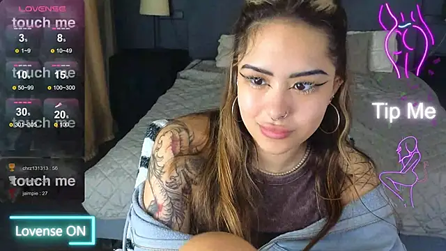 baby  kim online show from November 20, 2025, 7:41 am