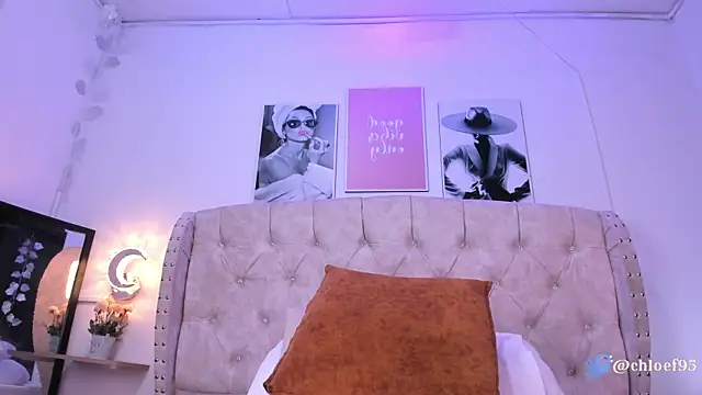 ChloeFerreira online show from January 12, 2025, 5:13 am