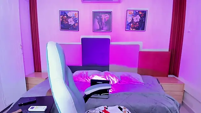 estrella bigboobs14 online show from December 18, 2025, 10:43 am