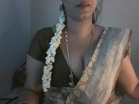 Sexy-Shalinii online show from November 17, 2025, 4:51 am