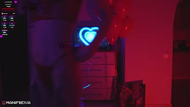 ManiFreyja online show from February 14, 2025, 10:58 pm