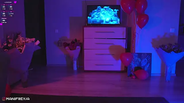 ManiFreyja online show from February 27, 2025, 6:53 pm